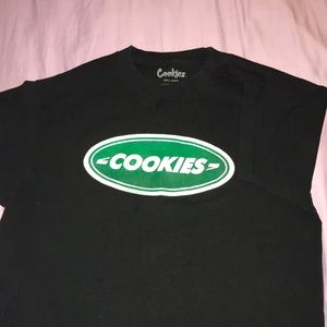 i used this shirt like 3 times rlly good condition